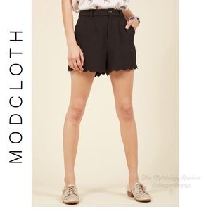 Modcloth Scalloped Shorts XL